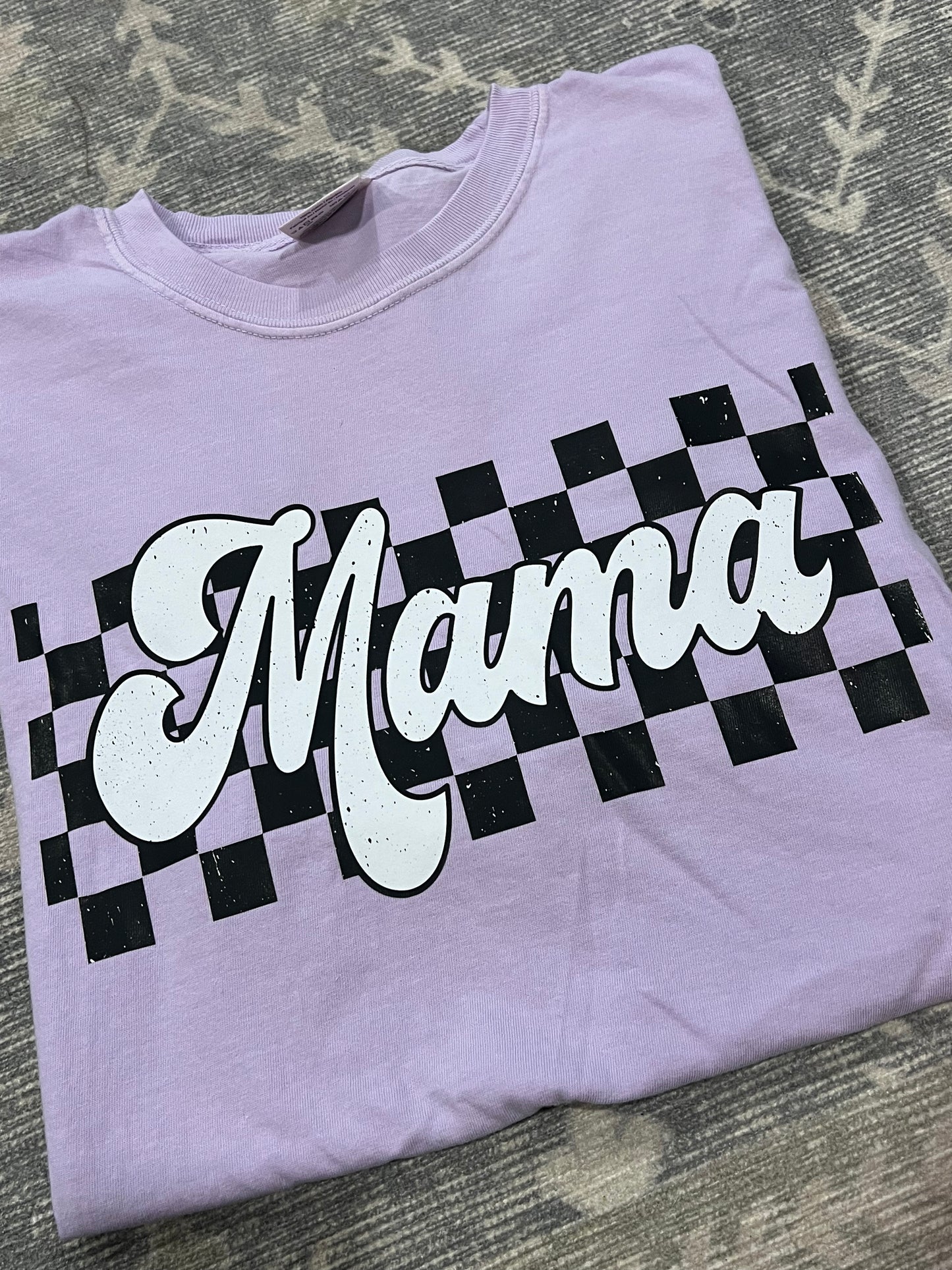 Retro Mama Comfort Colors T-shirt